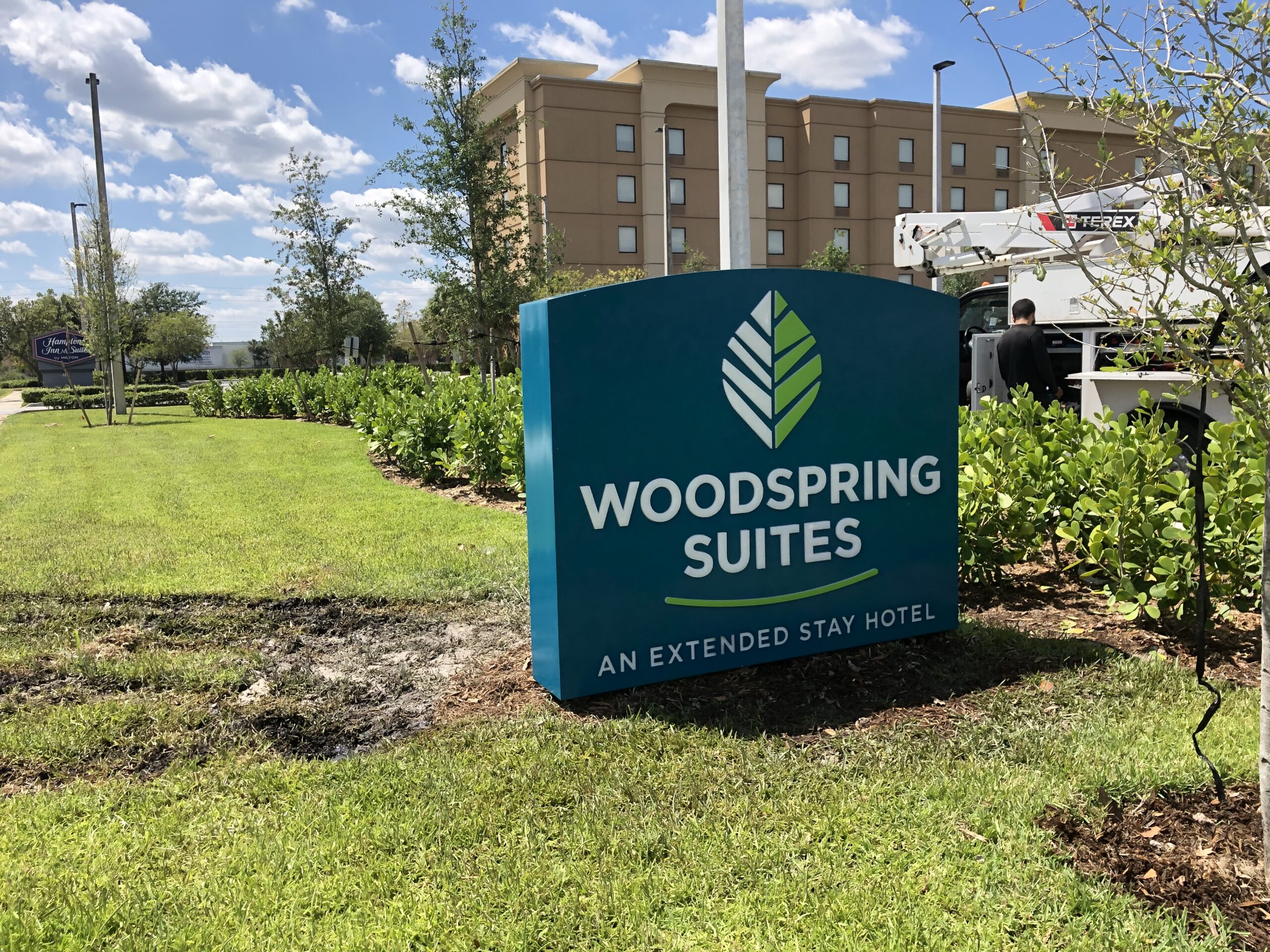 WoodSpring Suites completed by Eastern Signs